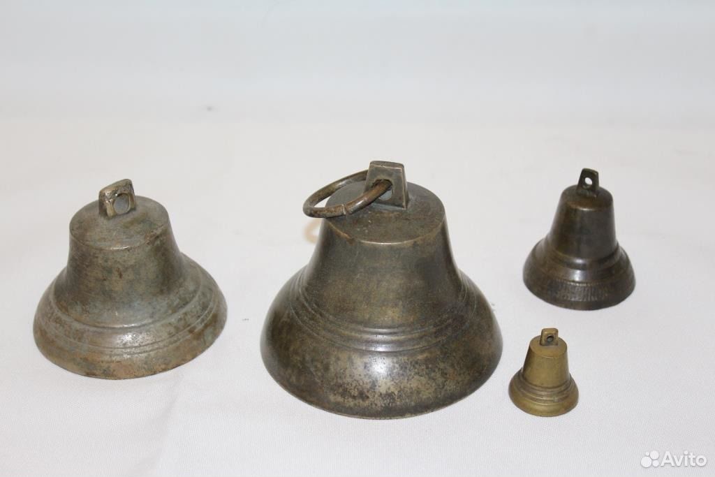 колокольчик 18-19 век. бронзовый колокольчик антиквариат. авито колокольчики. авито колокольчики. поддужный колокольчик на дверях.