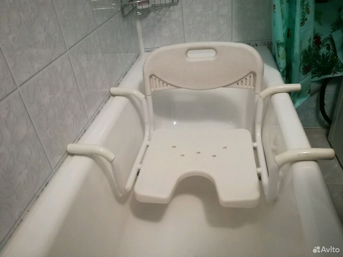 Сиденье для ванной со спинкой