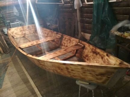 Деревянные лодки в наличие и под заказ