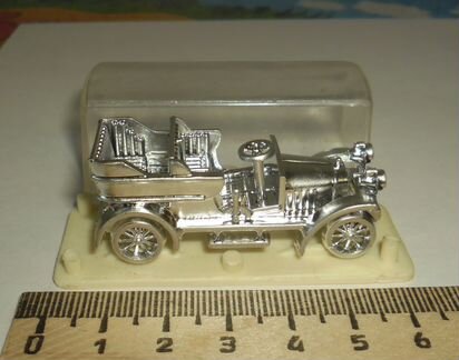 Модель автомобиля миниатюрная сувенир СССР