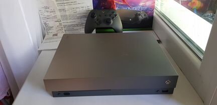 Xbox one X 1TB + игры