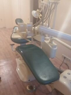 Продам стоматологическое кресло И мебель