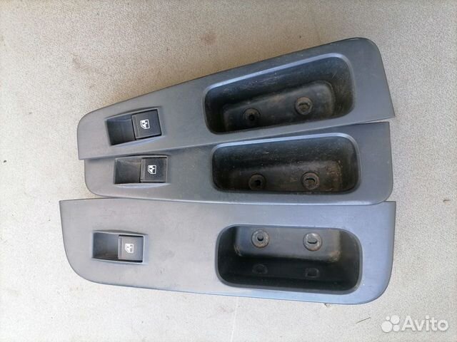 Кнопка стеклоподъёмника задняя для Лада Приора