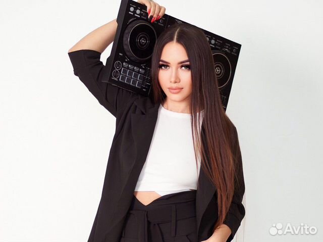 Диджей девушка (DJ) Диджей + Звук, Cвет