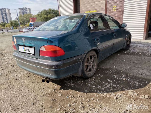 Toyota Avensis 2.0 МТ, 1998, 270 000 км