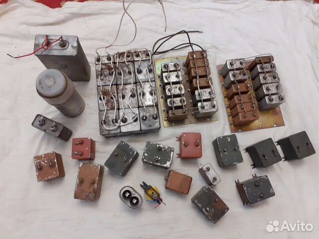 Продаются конденсаторы