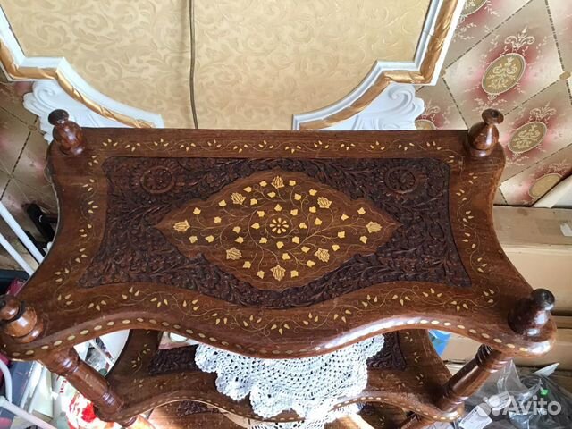 Этажерка из красного дерева Индия, инкрустация