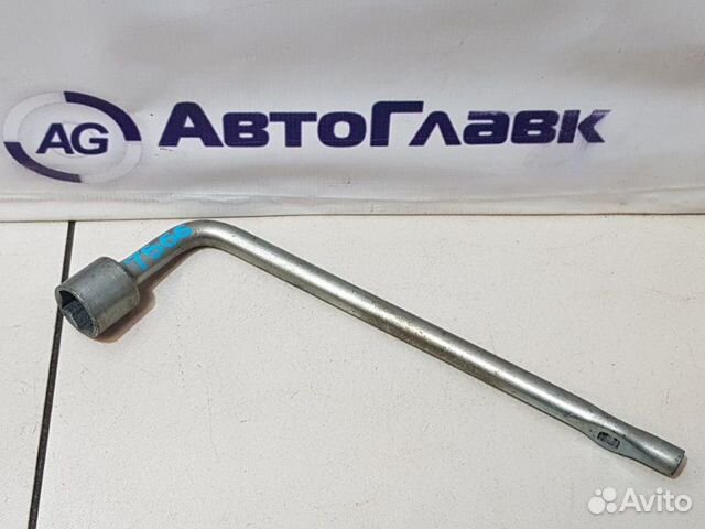 Ключ балонный Toyota Corolla Fielder