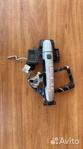 Ручка двери передняя правая toyota corolla 150
