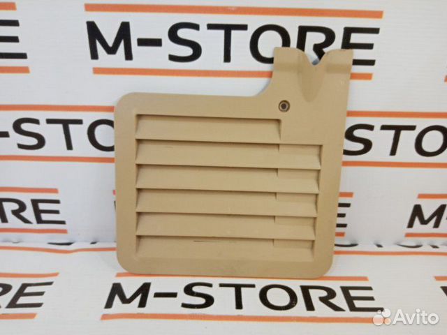 Решетка вентиляционная задняя левая Mercedes-Benz