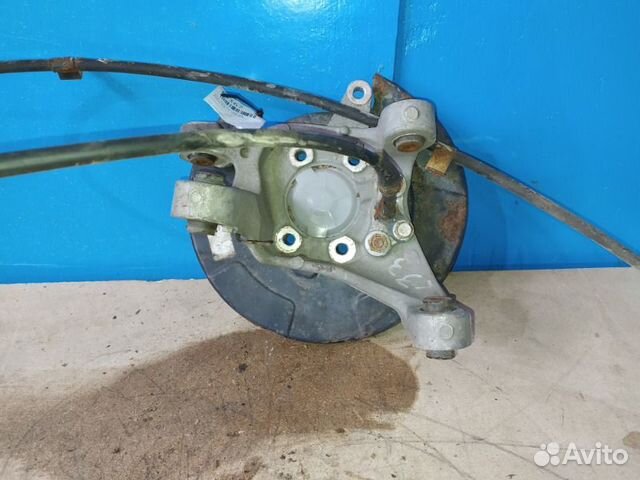 Кулак поворотный задний левый Nissan Teana L33