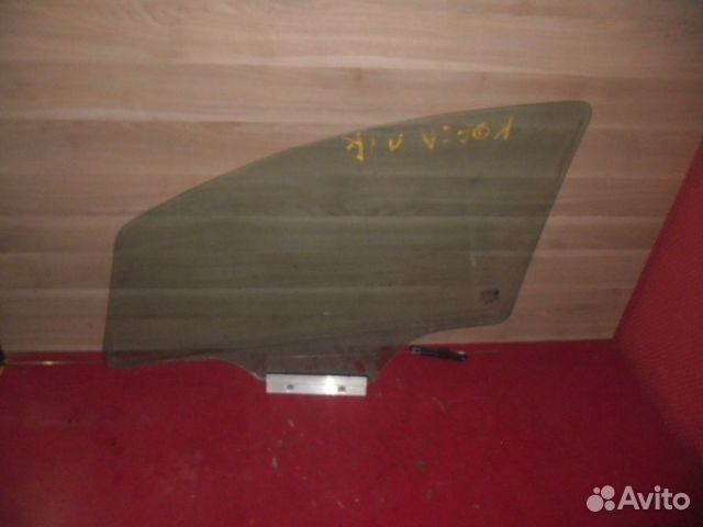 Стекло двери передней правой 13188459 Opel Corsa D