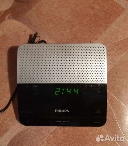 Радио часы будильник Philips AJ3226/12
