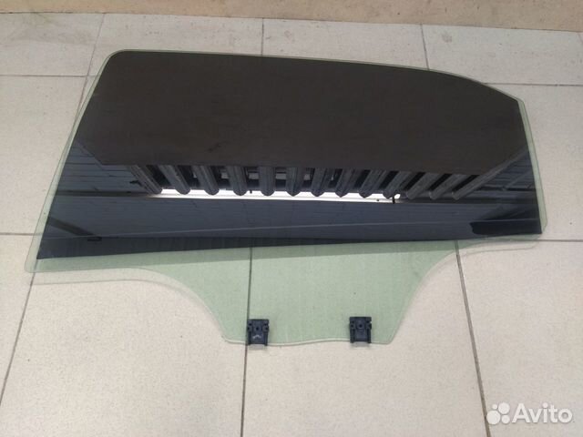 Стекло заднее левое Ситроен C-Elysee