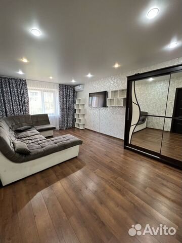 

2-к. квартира, 67 м², 2/5 эт.