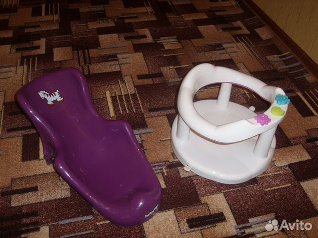 Продам сидения для ванной для малыша