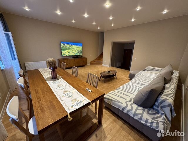 

5-к. квартира, 210 м², 8 кроватей