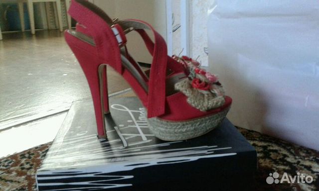 Босоножки р. 38 разные