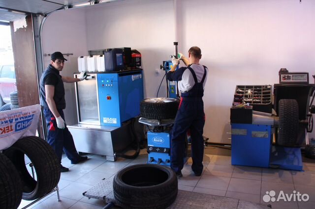Зимние шины 275/50R22 blizzak DM-V2 111T T