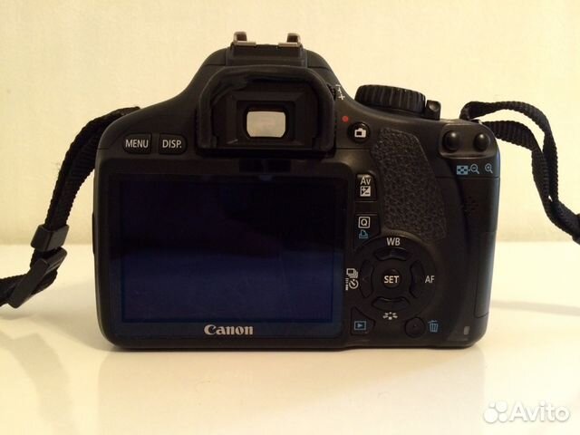 Зеркальный фотоаппарат Canon 550D