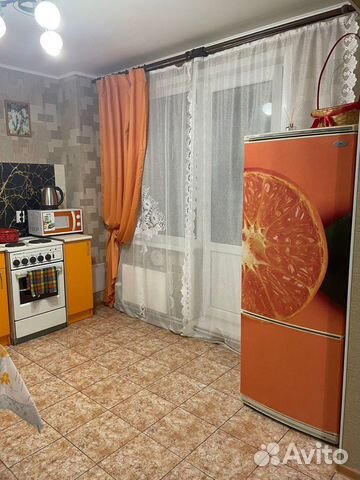 

1-к. квартира, 38 м², 4/10 эт.