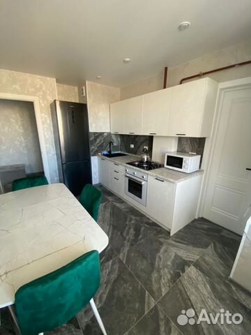 

2-к. квартира, 64,2 м², 6/10 эт.
