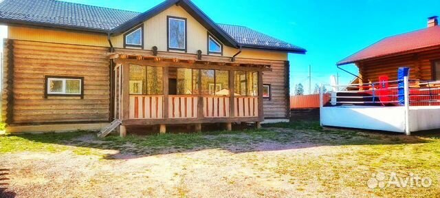 

10-к. и более коттедж, 250 м²