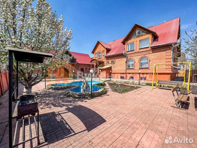 

7-к. коттедж, 550 м²