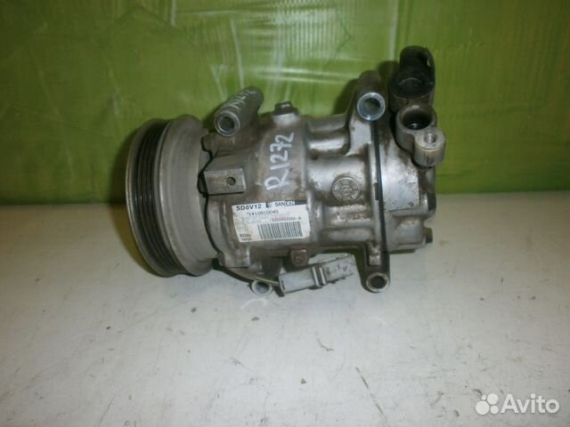 Компрессор кондиционера Renault Kangoo 8200953359