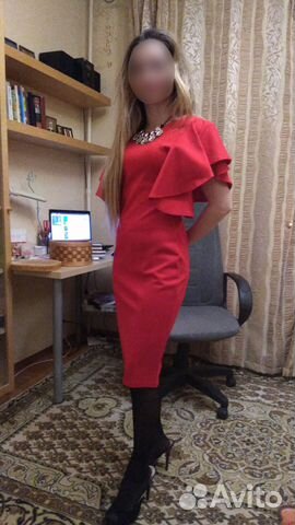 Коктейльное красное платье