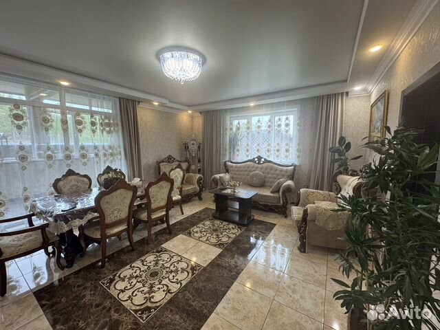 

5-к. таунхаус, 240 м²