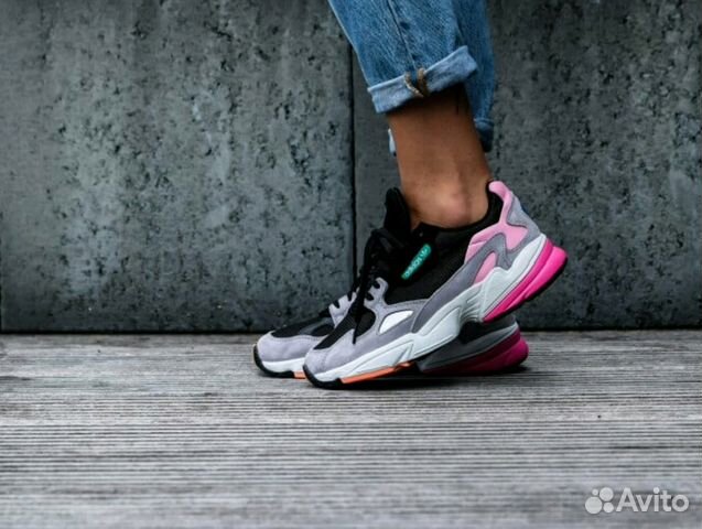 Кроссовки Adidas falcon Кроссовки Adidas falcon