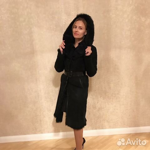 Дубленка, очень тёплая. Размер S