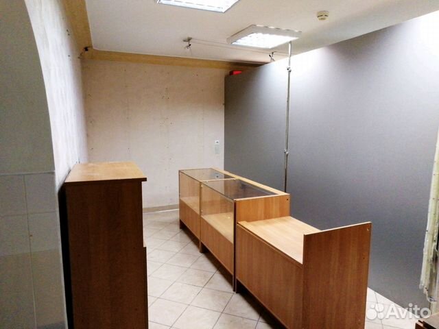 Шкафы, стол и комод Шкафы, стол и комод