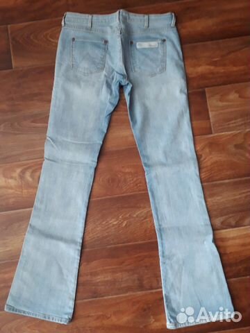 Женские джинсы Wrangler Женские джинсы Wrangler