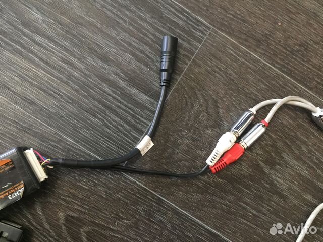 Aux audio chrysler jeep wk wj Aux audio chrysler jeep wk wj