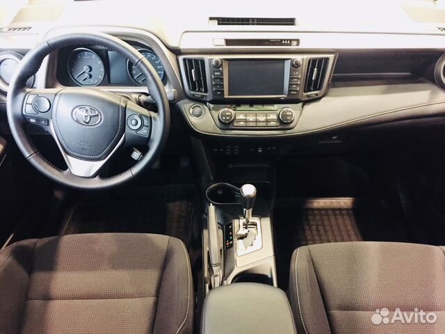 Toyota RAV4 2.2 AT, 2019