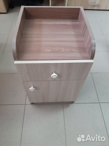 Тумбочка прикроватная