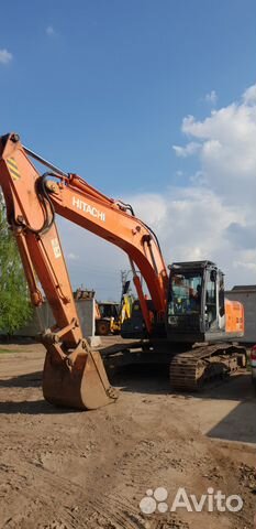 Экскаватор Hitachi 210 LCK