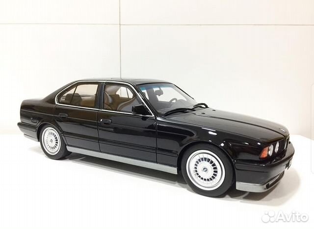 BMW M5 E34 (Начальная версия ) OttoMobile 1:18