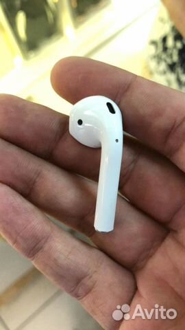Беспроводные наушники AirPods 2 белые Беспроводные наушники AirPods 2 белые