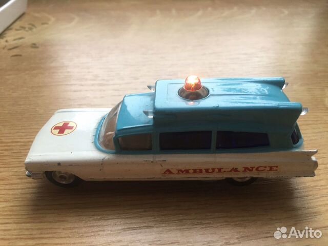 corgi 437 cadillac superior ambulance