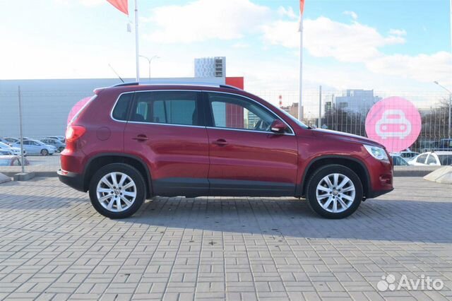 Volkswagen Tiguan 2.0 AT, 2010, 135 982 км