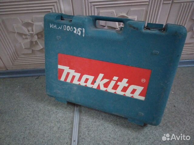 Перфоратор Makita HR 3000C