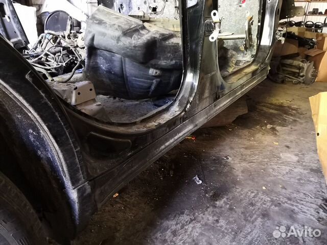 Порог правый Toyota Venza черный 2015 г Порог правый Toyota Venza черный 2015 г