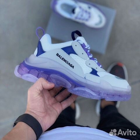 Кроссовки Balenciaga Triple S Кроссовки Balenciaga Triple S
