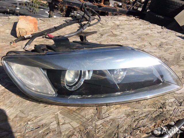 Фара правая Audi Q7 4L Фара правая Audi Q7 4L
