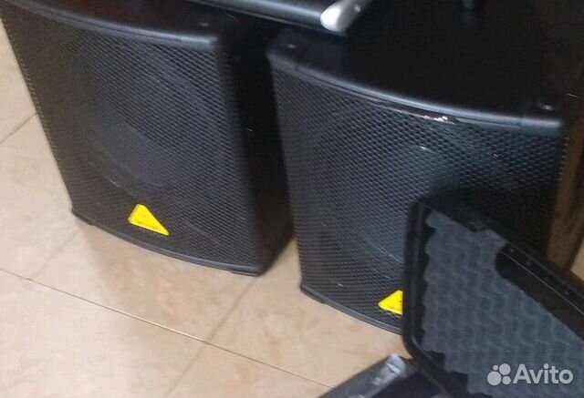 behringer b1200d pro