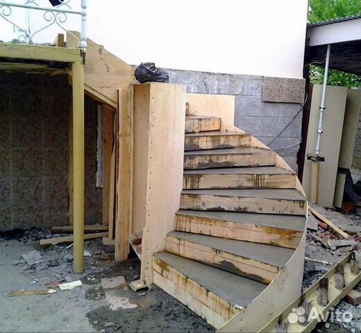 Заливка монолитных лестниц