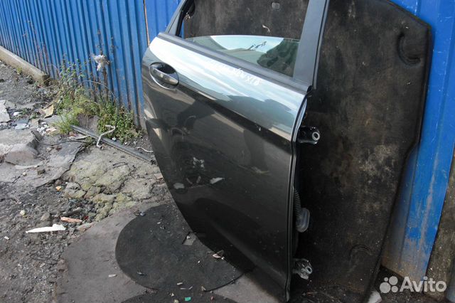 Дверь задняя правая Ford Fiesta MK6